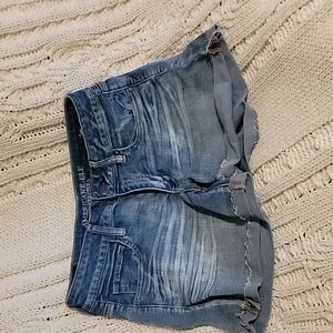 American Eagle Midi super stretch shorts size 10